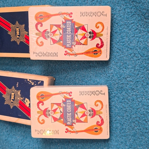 Vintage TWA Airlines Playing Cards - Sealed Deck - Blue Red Gold Logo - Picture 3 of 9